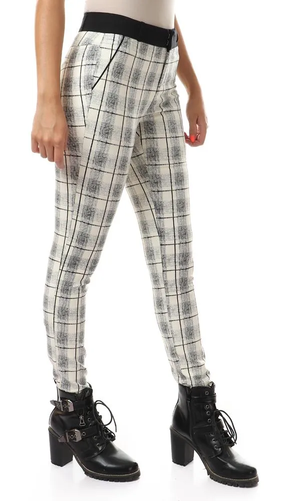 93130 Tartan Fashionable Legging - Off White & Black