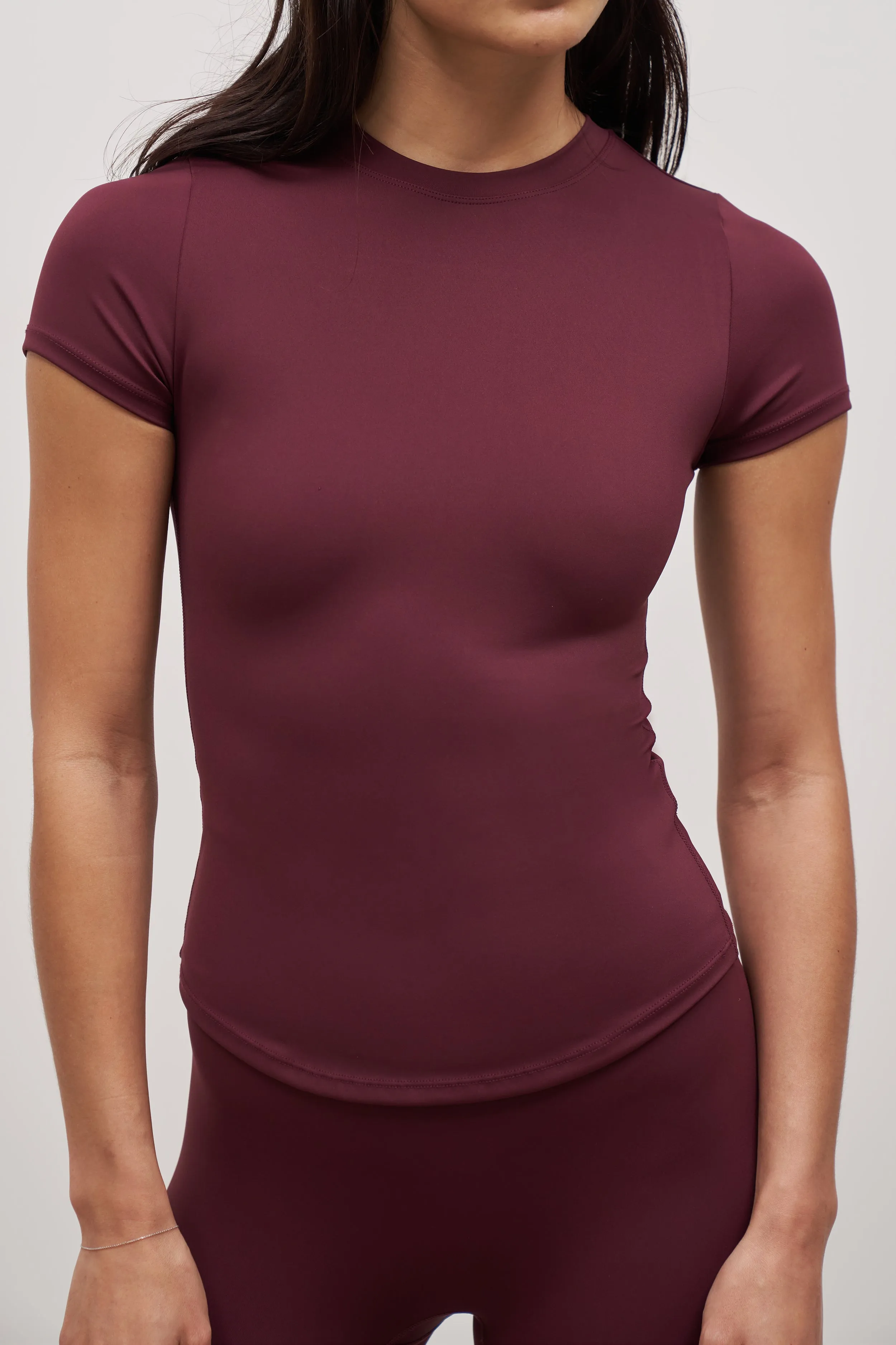 Base Sculpting T Shirt - Merlot