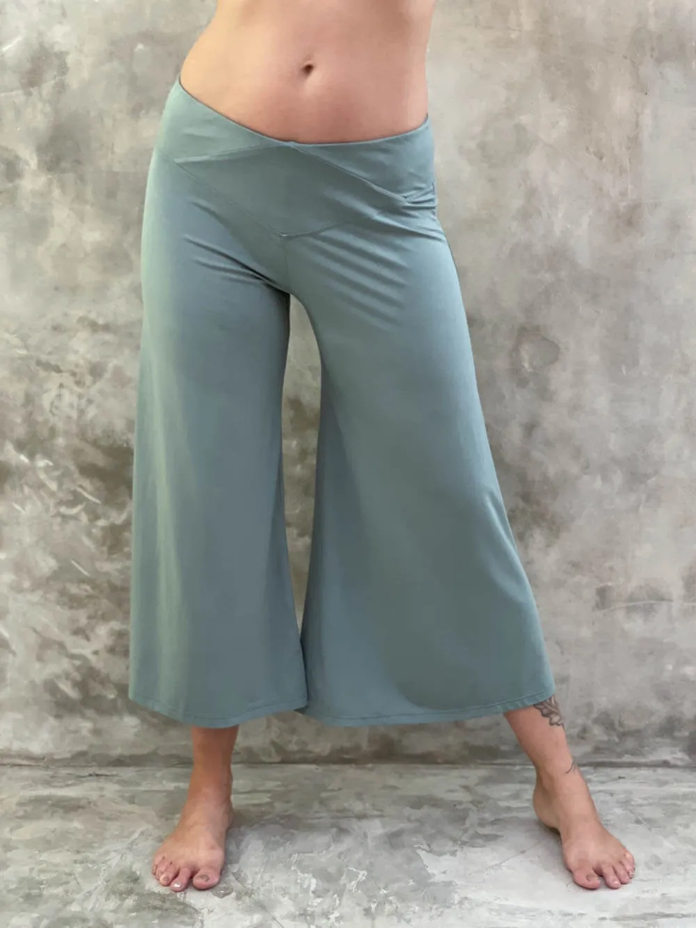 Cropped Flare Pant