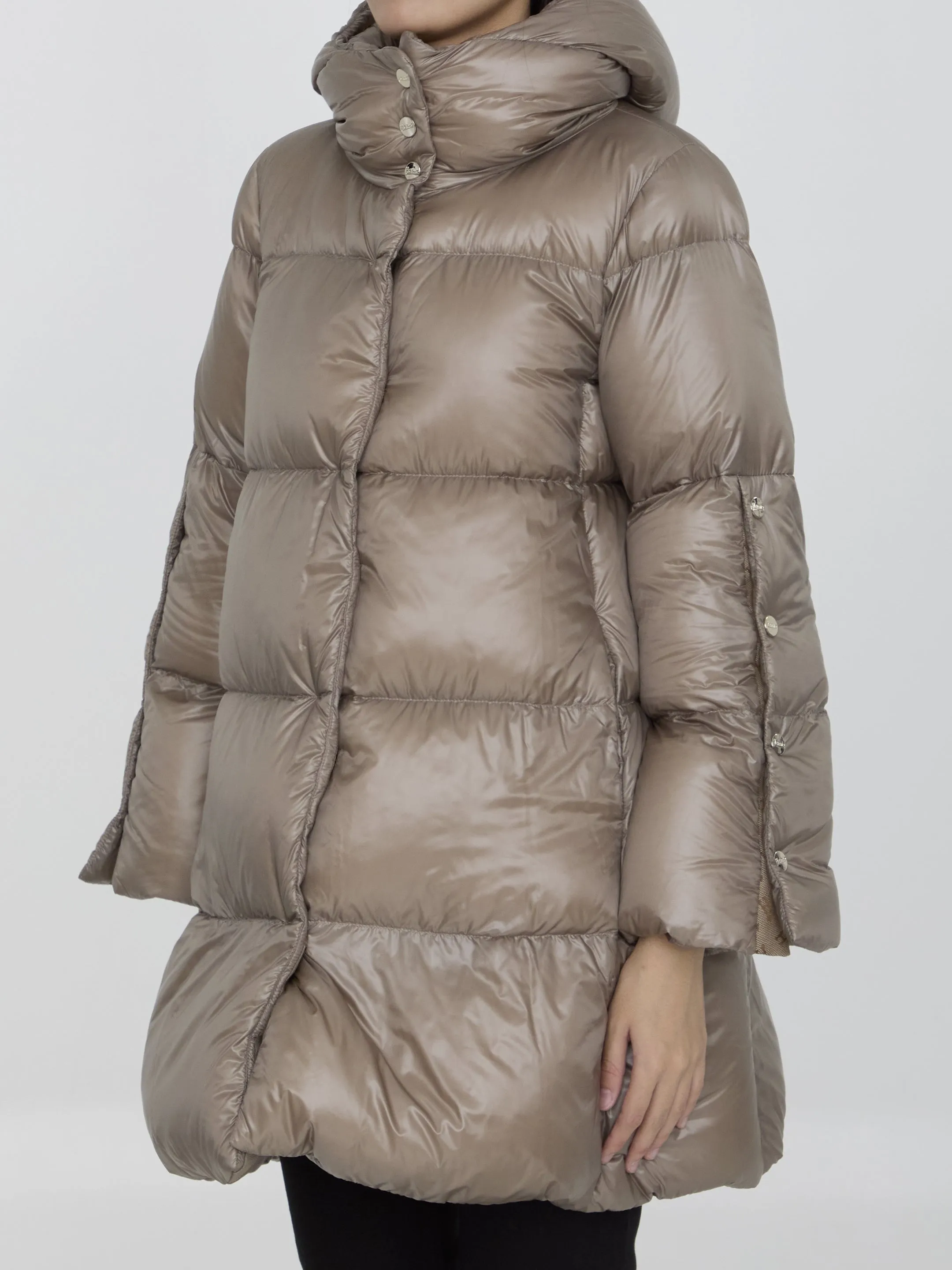 Herno Long Down Jacket In Nylon Beige