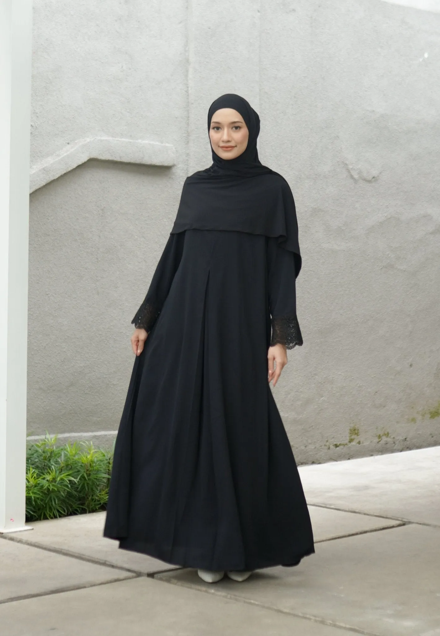 Meena Lace Abaya by Tubita - Abaya Haji & Umrah Best Seller