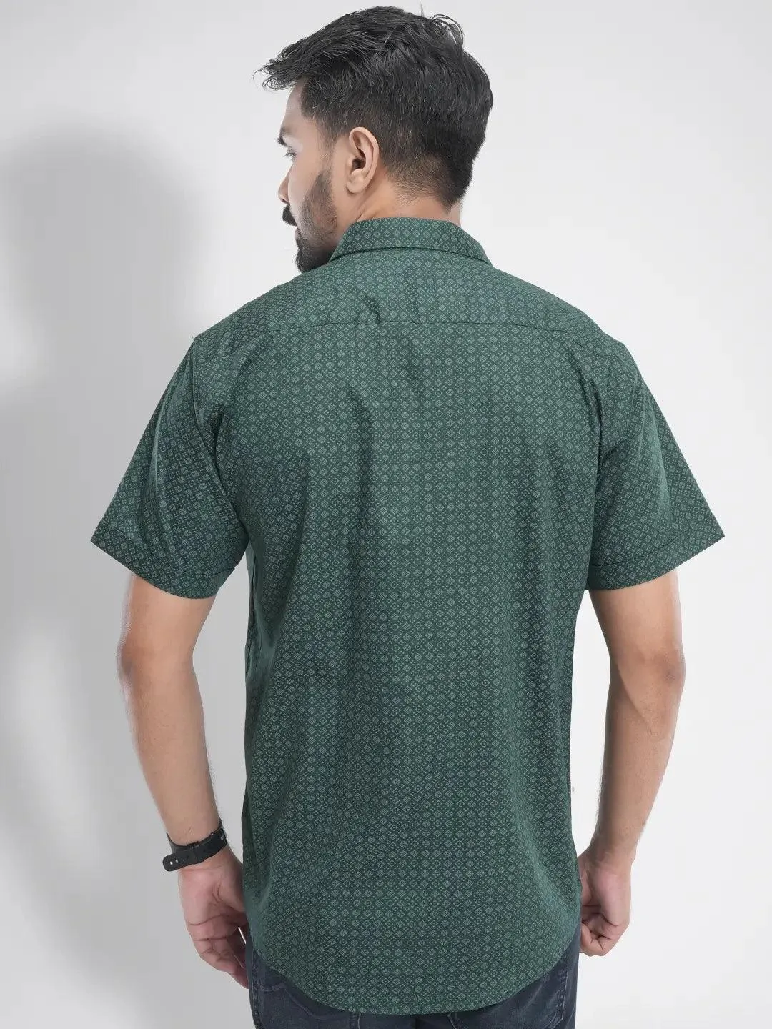 Men's Short Sleeve Casual Shirt in Dark Green Printed