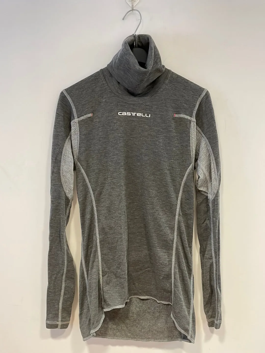 Team Ineos Grenadier | Castelli Base Layer Turtle Neck Grey ( slightly Used)